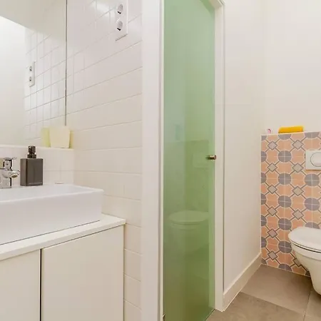 View Διαμέρισμα *